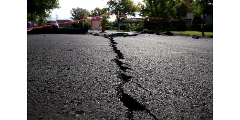 ملک کے کئی علاقے شدید زلزلے سے لرز گئے