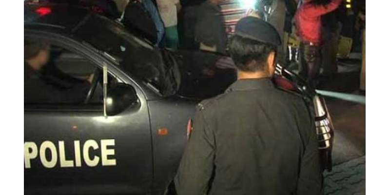 کراچی میں ڈکیتی میں ملوث پولیس اہلکاروں کو حراست میں لے لیا گیا