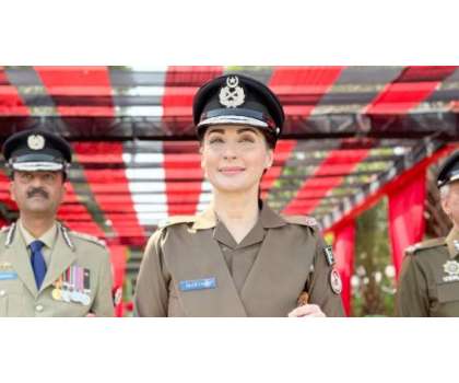 پنجاب پولیس نے وزیراعلیٰ مریم نواز کے وردی پہننے کوپولیس ڈریس ریگولیشنز کے مطابق قرار دےدیا 
