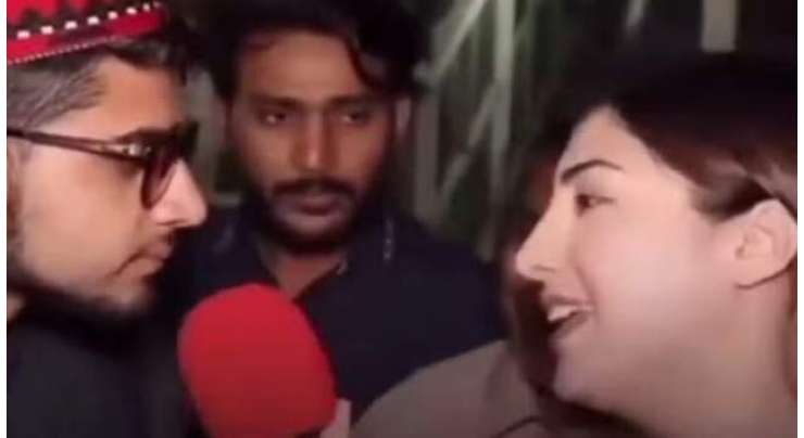 سرپردوپٹہ پہنانے پر خاتون رپورٹر کی مرد کو جھاڑ پلانے کی ویڈیو وائرل