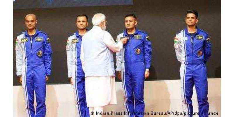بھارت: پہلی خلائی پرواز پر سوار ہونے والے خلاباز کون ہیں؟