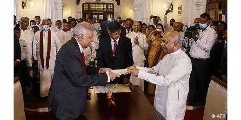 سری لنکا کے وزیراعظم سرکاری دورے پر چین پہنچ گئے