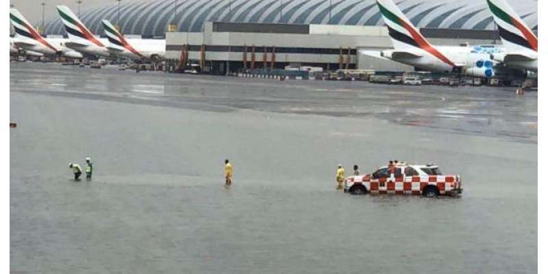 متحدہ عرب امارات طوفانی بارشوں کی زد میں، دبئی ائیرپورٹ پر درجنوں پروازیں ..