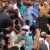 اڈیالہ جیل کے باہر علیمہ خان کی میڈیا ٹاک کے دوران بدنظمی، ہاتھاپائی ..