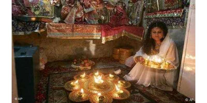 پاکستان: پی ایم ہاؤس سمیت ملک کے مختلف حصوں میں دیوالی منائی گئی