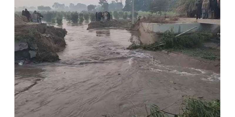 بھان سعید آباد کے قریب دائم شاخ آر ڈی 35 پر بڑا شگاف پڑ گیا