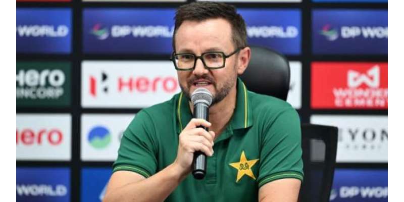 مائیک ہیسن کی کوچنگ کا عہدہ سنبھالنے سے قبل رکھی گئی شرائط سامنے آگئیں
