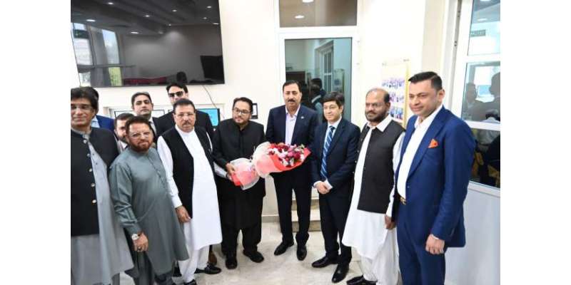 چیئرمین اوورسیز پاکستانی فاؤنڈیشن سید قمر رضا کا پاکستان سوشل سینٹر ..