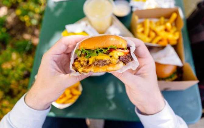 Fast Food Khane Wale Hoshiyar