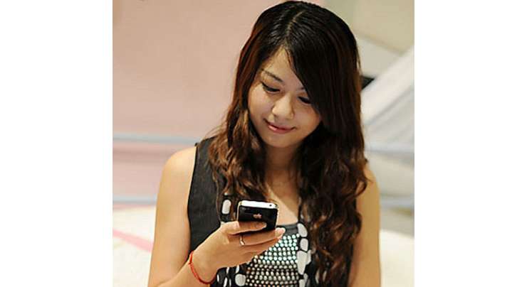 Majority Of Chinese Use Internet On Mobiles