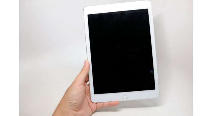 Apple IPad Air 2 Dummy Photographed Extensively