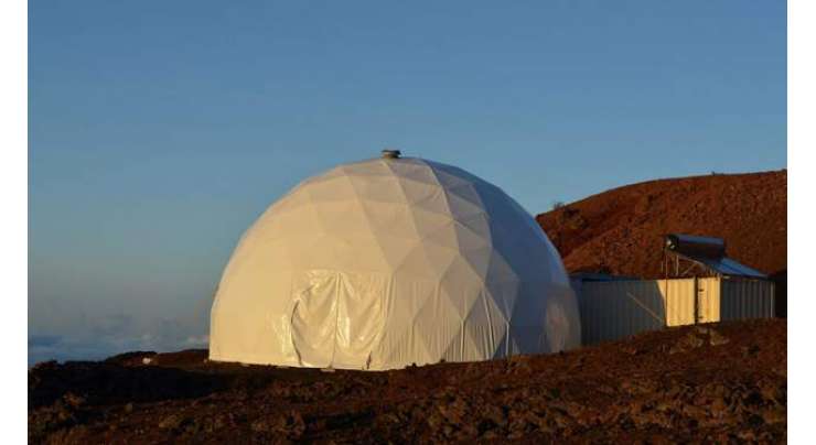 NASA Simulates Mars Mission By Locking Up People In A Tiny Dome