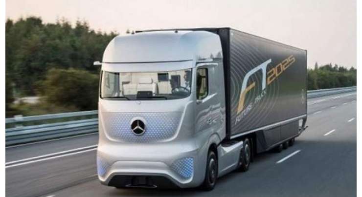 Mercedes Benz Driverless Truck