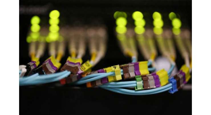 Scientists Push A Record 57Gbps Through Fiber Optic Lines