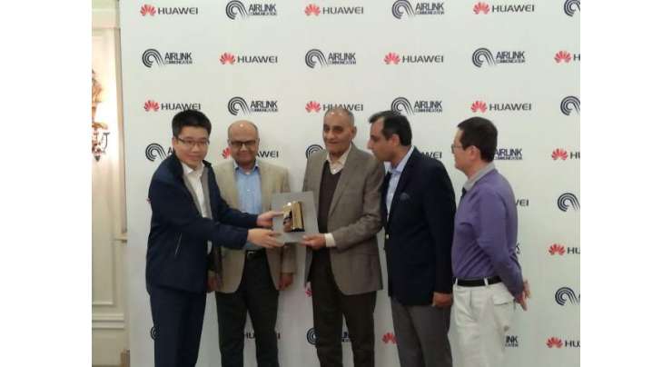 Huawei Pakistan Awarded Airlink The Most Valuable Partner Of 2016