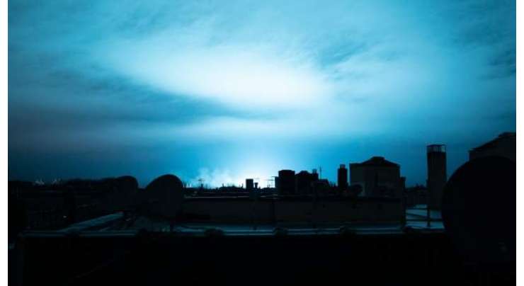 Electrical Fault At Power Plant Turned New York’s Skyline Blue