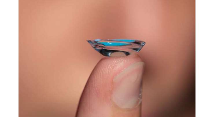 Scientist Have Made A Contact Lens That Lets You Zoom In By Blinking