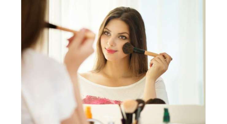 Mausam Garma Ki Makeup Tips